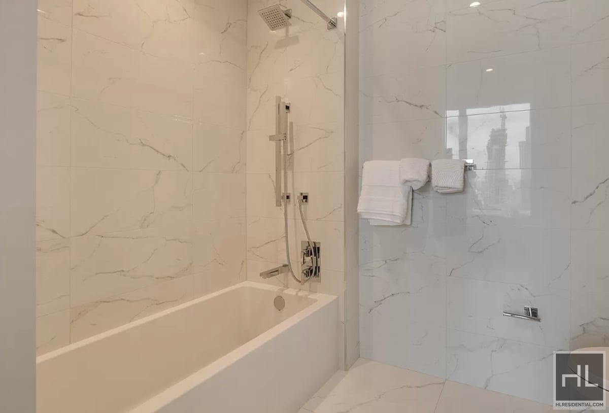 Building Photo - East 44th Street