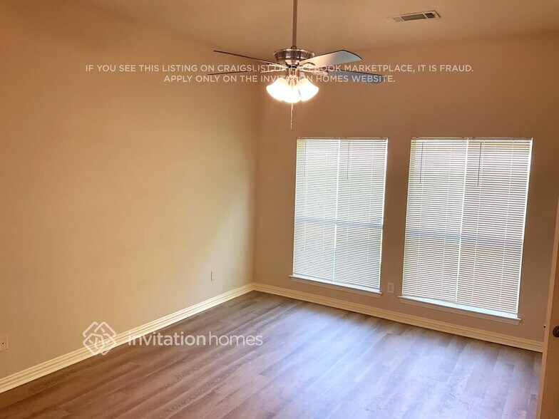 Building Photo - 515 Hidden Meadow Ct
