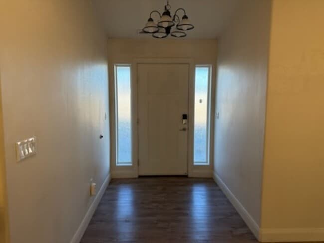 Building Photo - Rural freedom