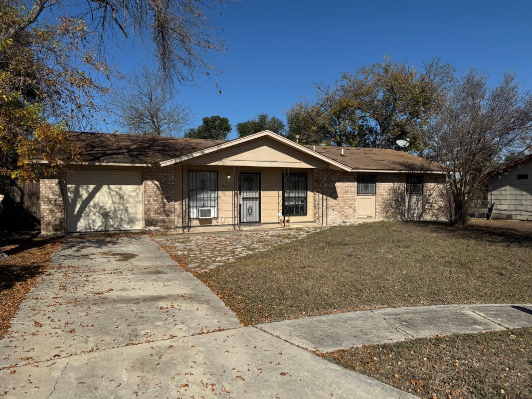 Building Photo - 9131 Port Hudson Dr