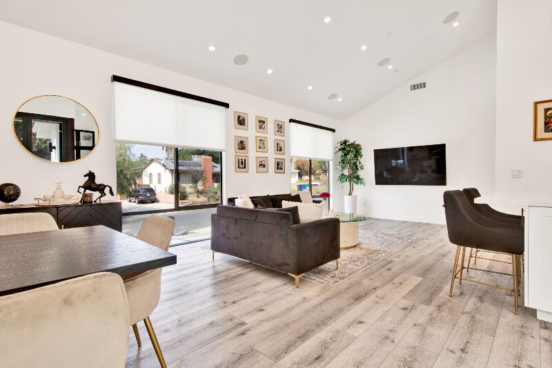 Building Photo - 7824 Shadyspring Dr