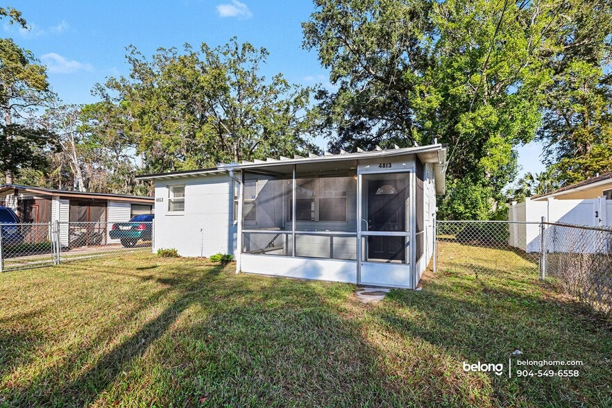 Building Photo - 4813 Post St