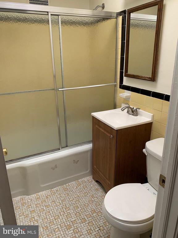 Building Photo - 4234 Passmore St