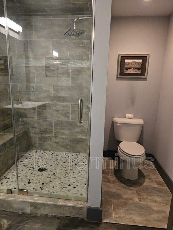 Building Photo - 3307 Fieldwood Dr SE