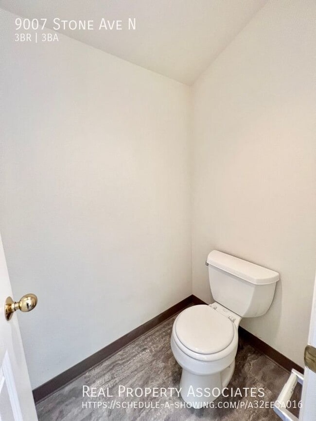 Building Photo - 9007 Stone Ave N