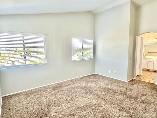 Building Photo - Beautiful Two-Story Home, Guajome Park, Community Pool, San Luis Rey Hiking/Biking Path, Lovely C...