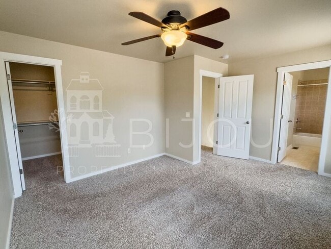 Building Photo - 5199 Dovetail Ln