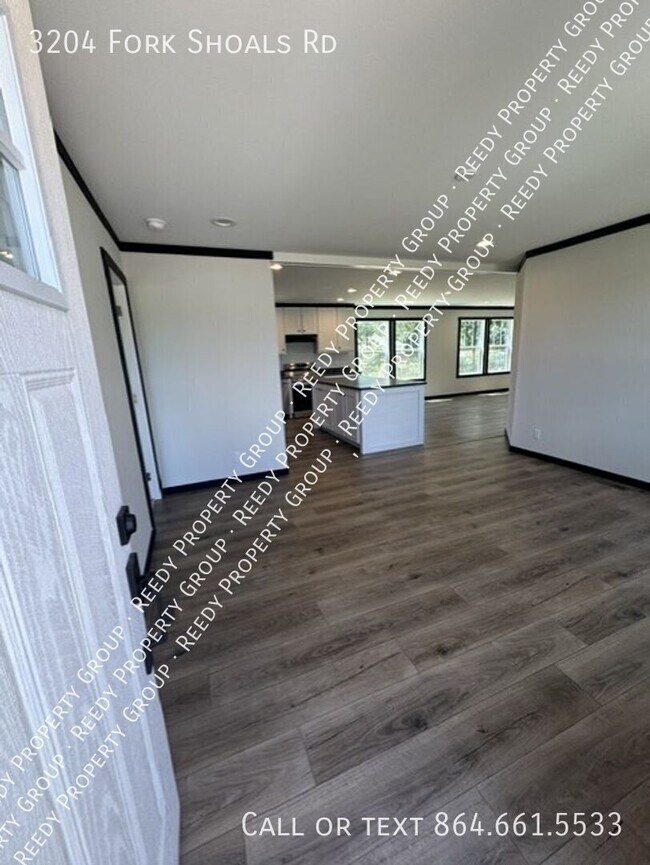 Building Photo - 3204 Fork Shoals Rd