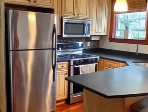 Building Photo - 16 Greene St