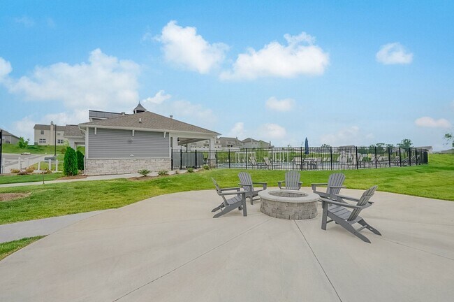 Building Photo - Like New 4 Bedroom Home w/ 2 Car Garage