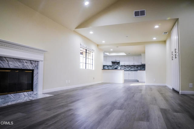 Building Photo - 838 Fairview Ave