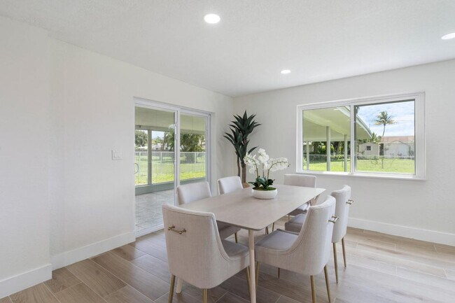 Building Photo - 930 Rutherford Ln