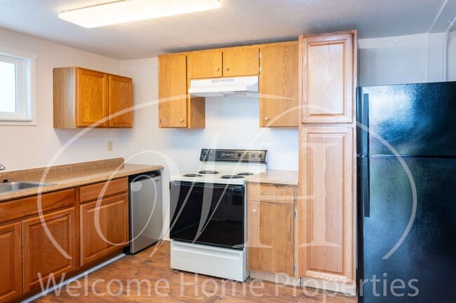 Building Photo - 518 SE 12th St