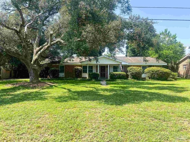 Primary Photo - 2115 Summit Blvd