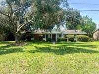 Building Photo - 2115 Summit Blvd