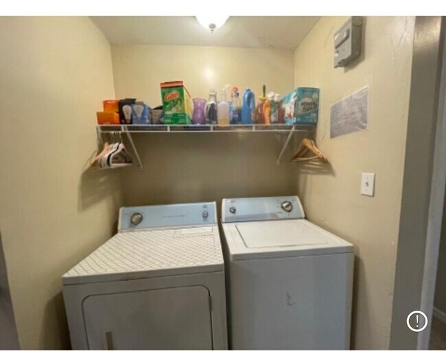 Building Photo - 3 Bedroom Single Family Home in Herndon