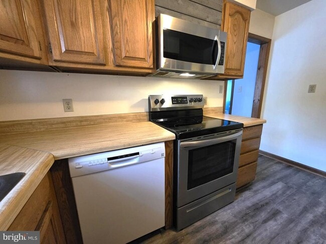 Building Photo - 29325 W Line Rd