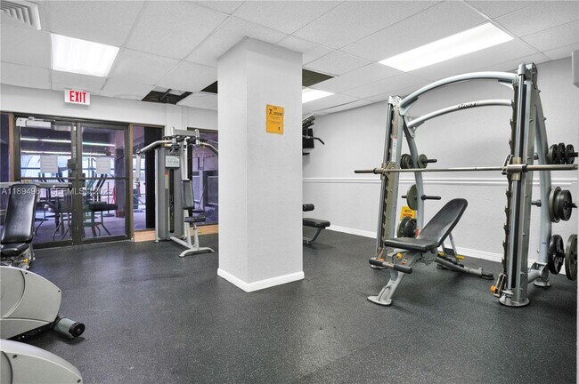 Building Photo - 1985 S Ocean Dr