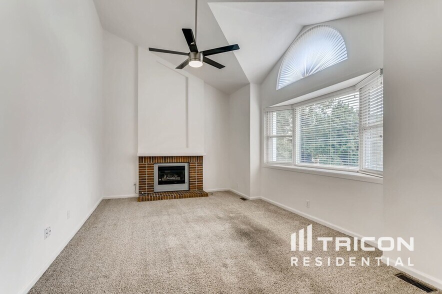 Building Photo - 12454 W 85th Ave