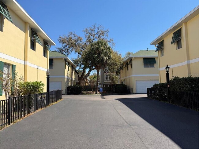 Building Photo - 119 Ky Hvn Ct