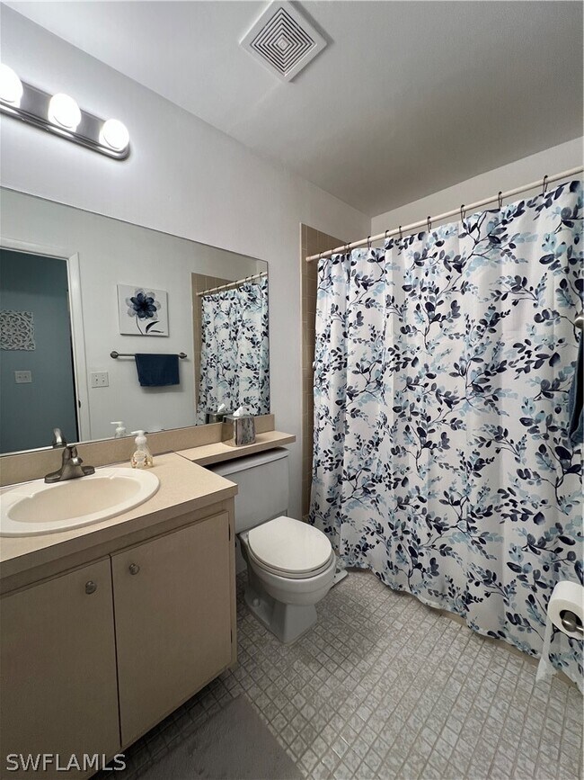 Building Photo - 4372 27th Ct SW