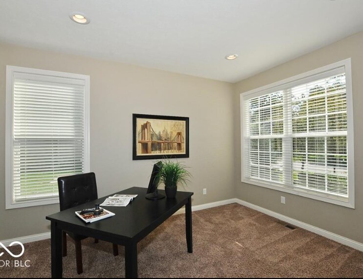 Building Photo - 14080 Plantation Wood Ln