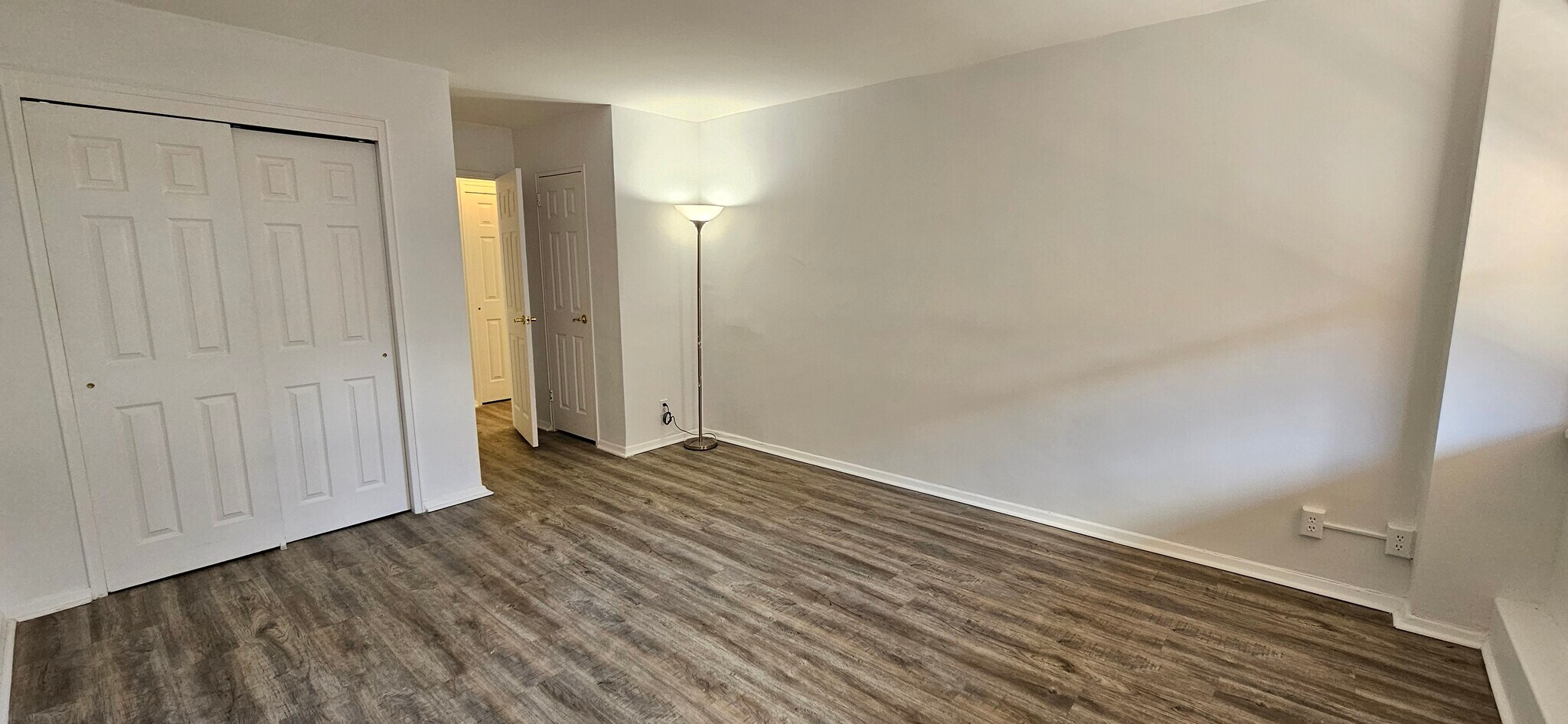 Building Photo - 8800 Boulevard East