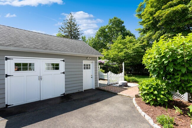 Building Photo - 107 Marne Ave