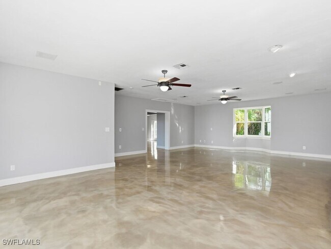 Building Photo - 4920 Shady River Ln