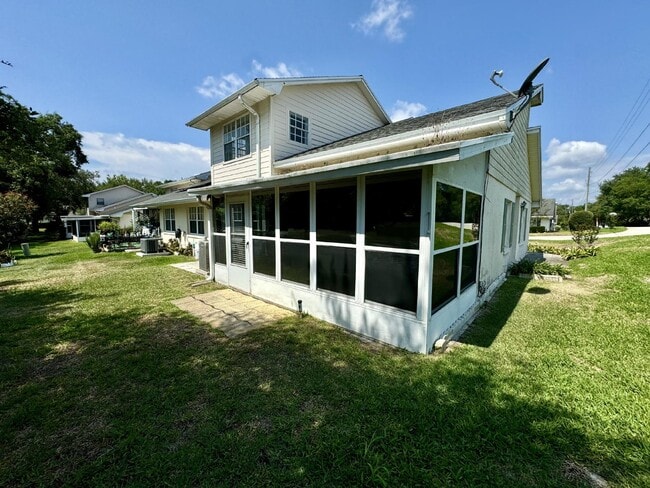 Building Photo - Charming 2-Bedroom Home in Clermont, FL (55+ Community)