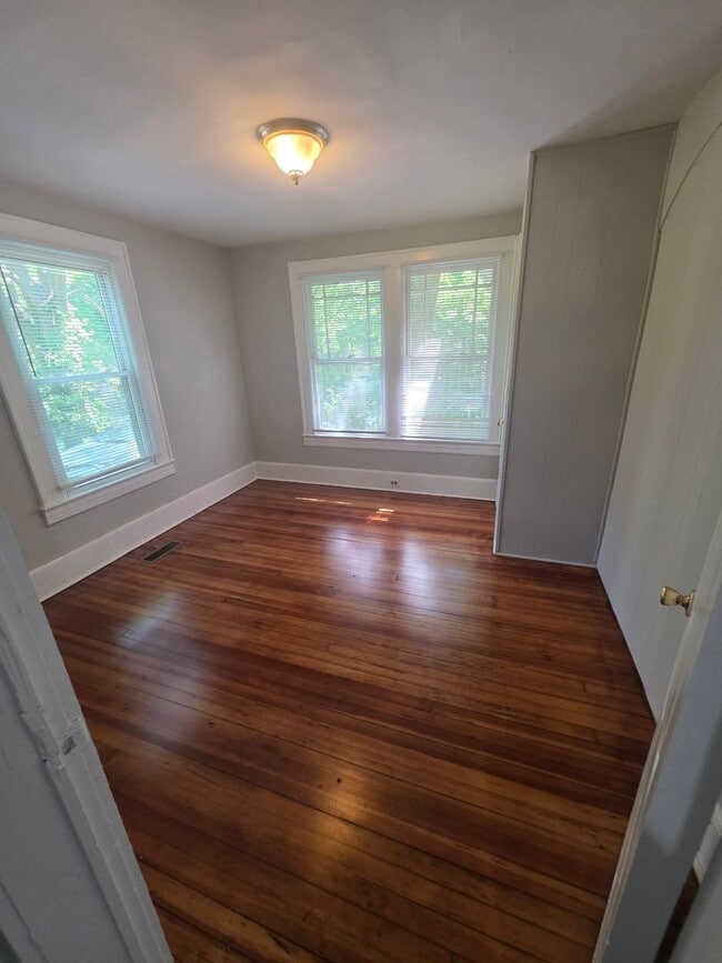 Building Photo - 4438 Stowe St