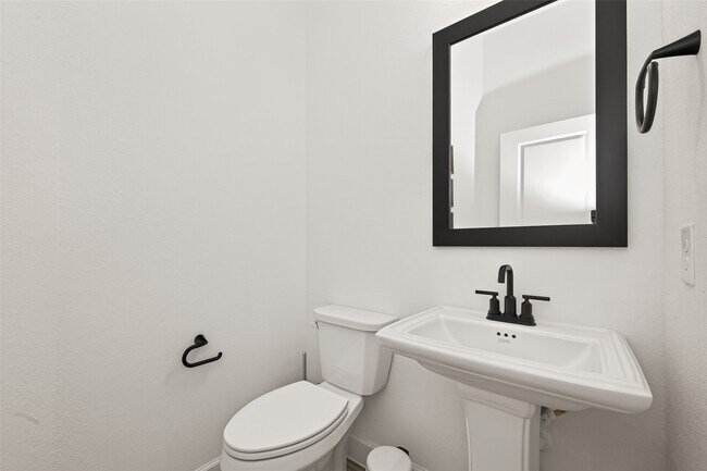 Building Photo - 15503 Salmon Springs Dr