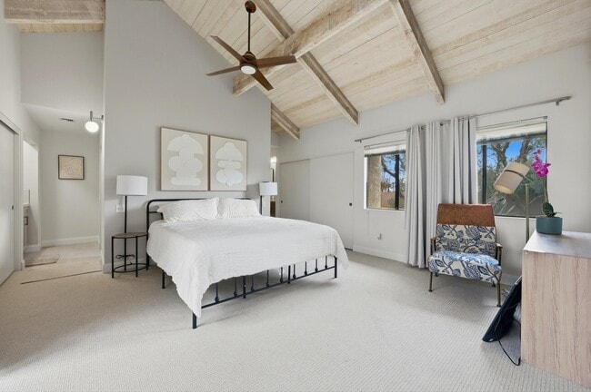 Building Photo - 436 Sunningdale Dr