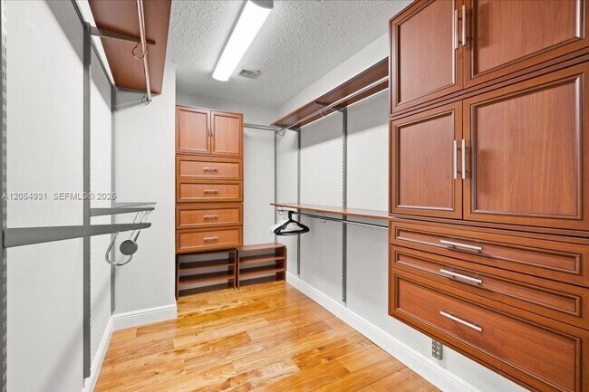 Building Photo - 5014 SW 155th Terrace
