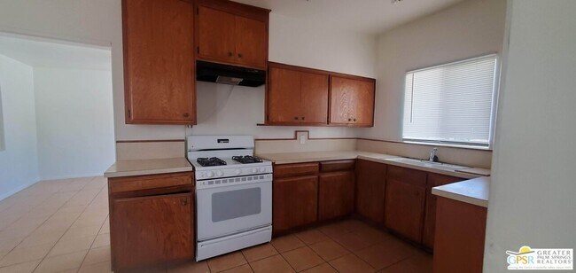 Building Photo - 66781 Vista Pl