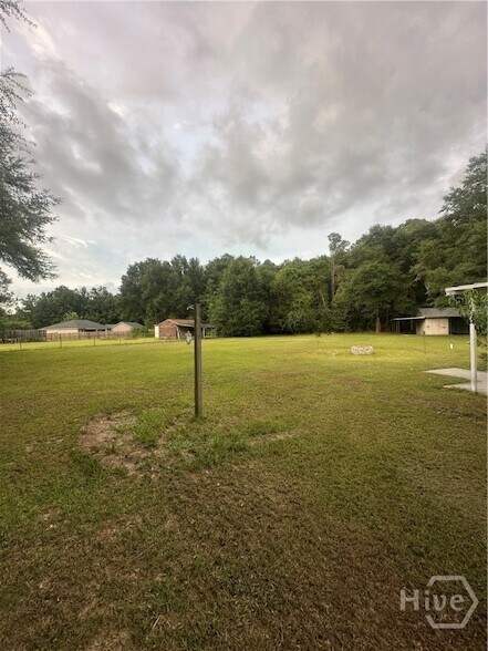 Building Photo - 109 Live Oak Cir