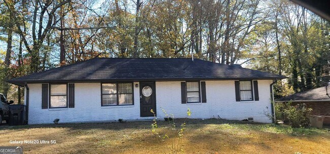 Primary Photo - 505 Wavelyn Way