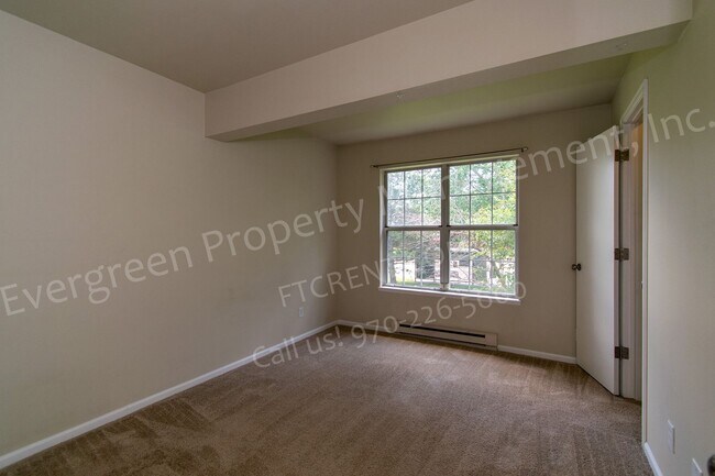 Building Photo - 3565 Windmill Dr