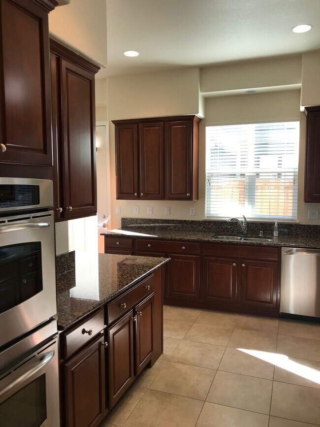 Building Photo - Two Story Home in Somersett Vue Community
