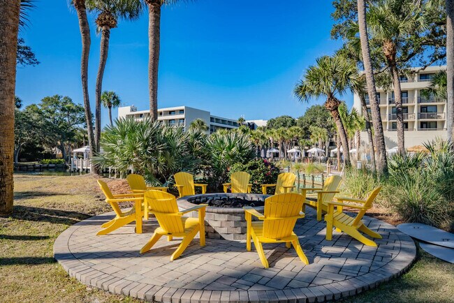 Building Photo - 183 Beachwalk Villa