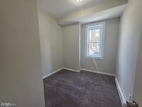 Building Photo - 1148 E State St