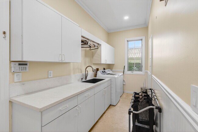Building Photo - 6167 NW 23rd Way