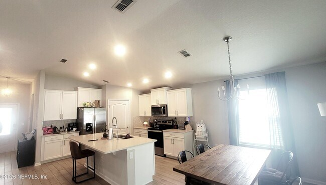 Building Photo - 7882 Island Fox Rd