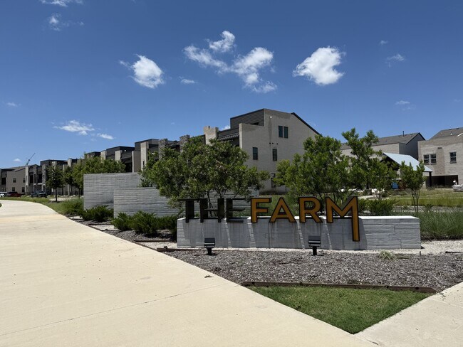Building Photo - 1218 Daybreak Dr