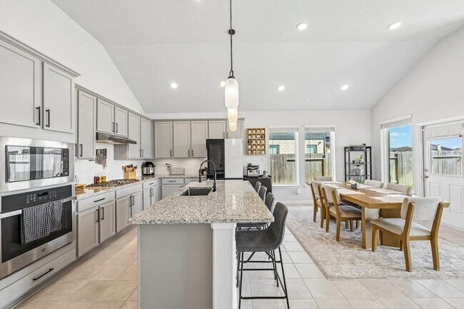 Building Photo - 409 Chardonnay Dr