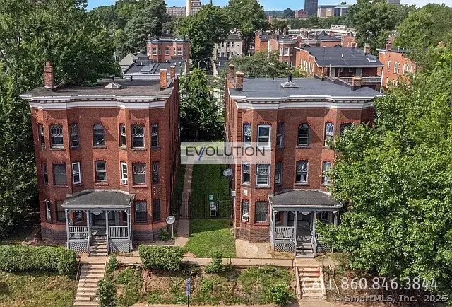 Building Photo - 906-908 Park St-3E