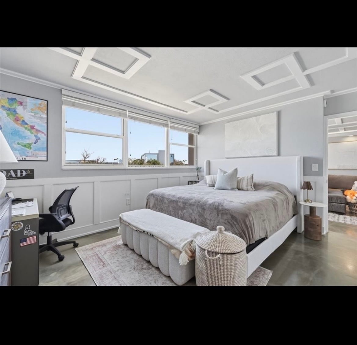 Building Photo - 7465 Bay Island Dr S