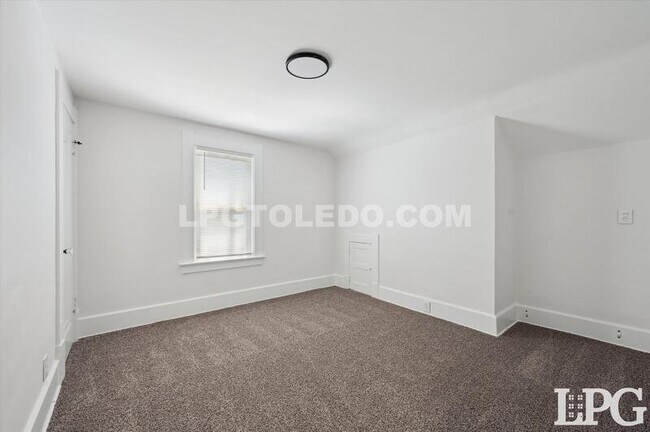 Building Photo - 3617 Homewood Ave