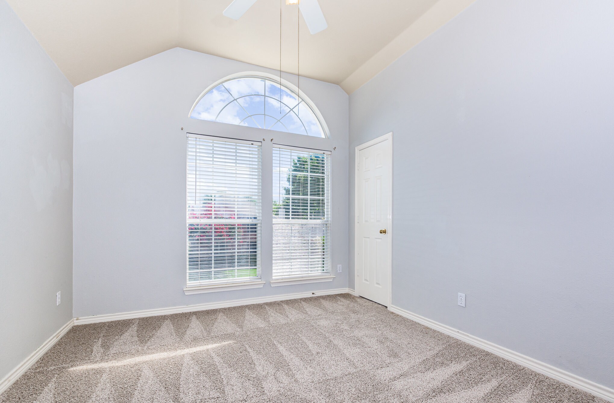 Building Photo - 1144 Taylor Ln