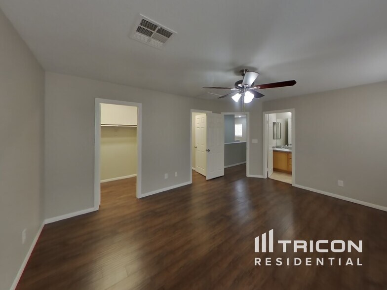 Building Photo - 8974 Spring Peeper Ave